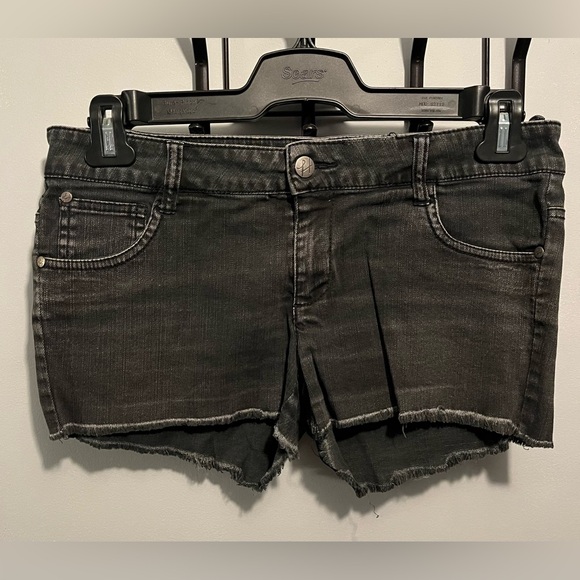 EUC faded black and wine coloured denim short shorts - Picture 1 of 4